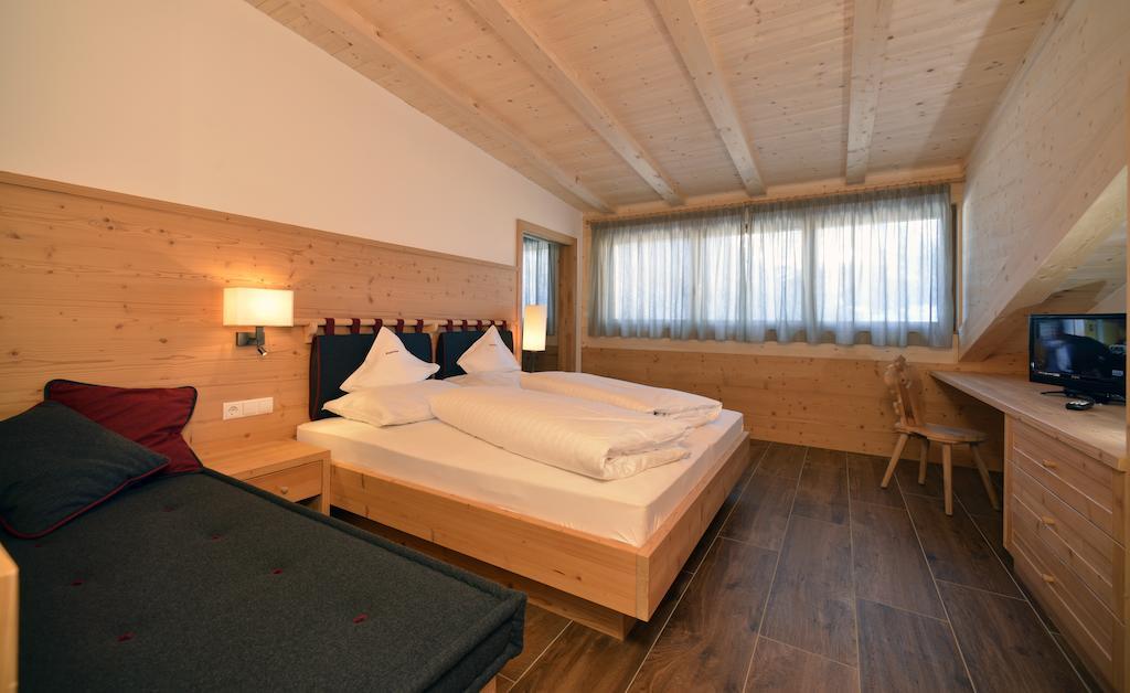 Residence Magdalena St. Ulrich in Gröden Zimmer foto